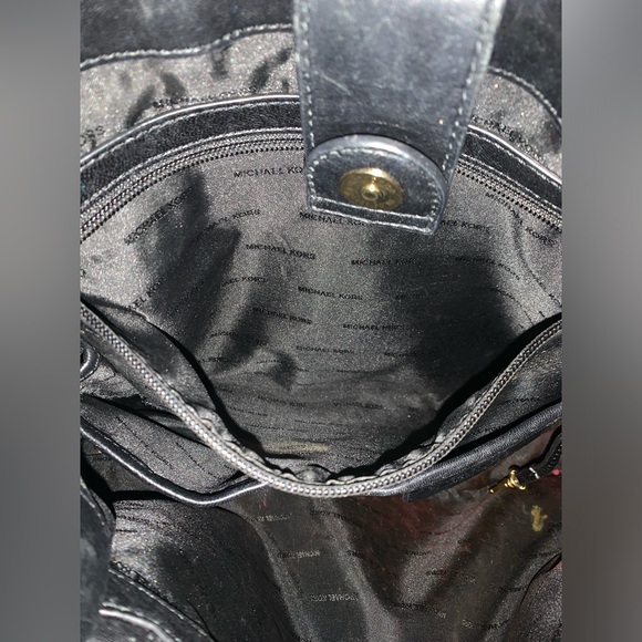 Michael Kors purse. - Picture 12 of 14